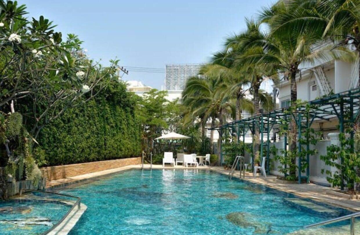 Baan Klang Condo Hotel Hua Hin Exterior photo